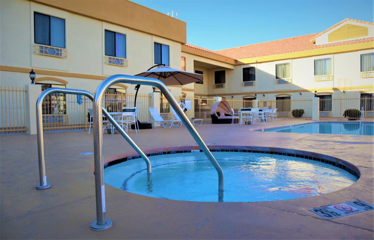 Oasis Inn And Suites 29 Palms Hotel Joshua Tree National Park Twentynine Palms Εξωτερικό φωτογραφία
