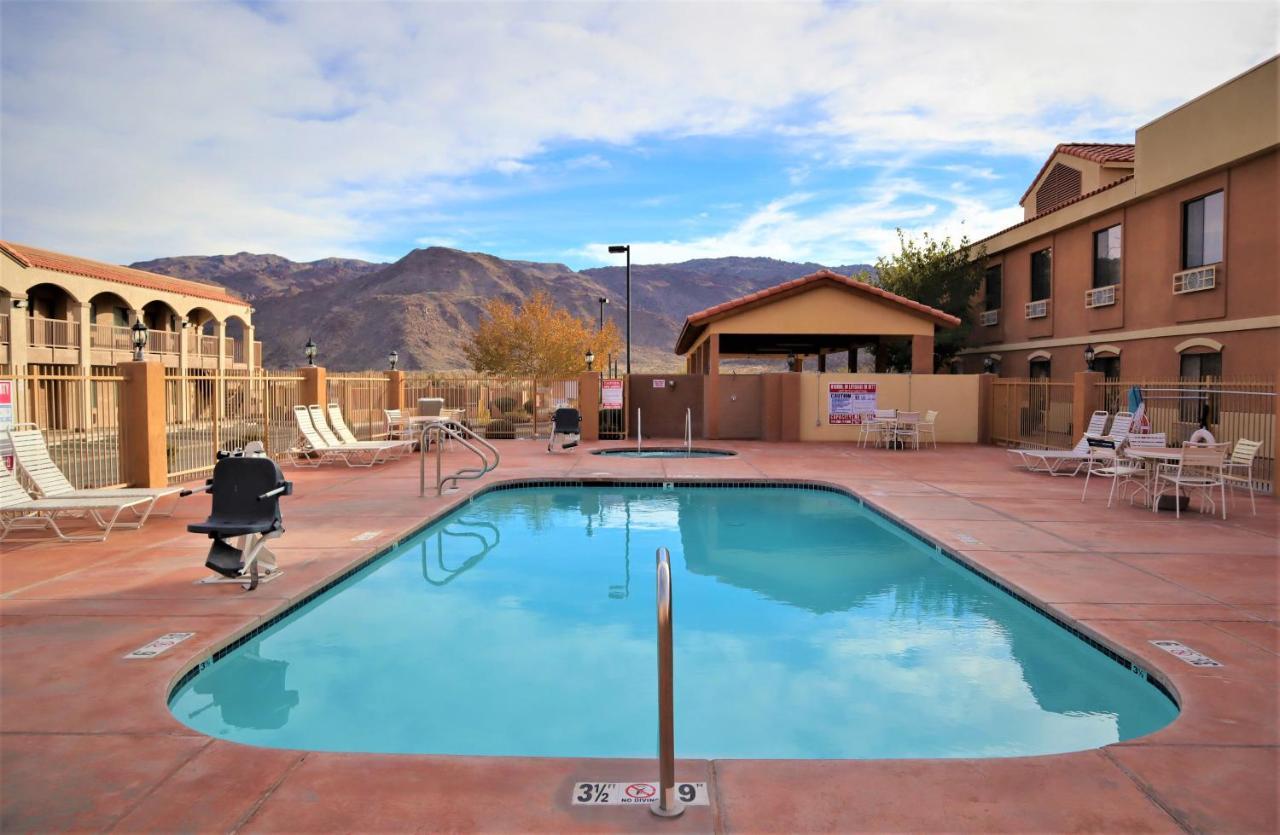 Oasis Inn And Suites 29 Palms Hotel Joshua Tree National Park Twentynine Palms Εξωτερικό φωτογραφία
